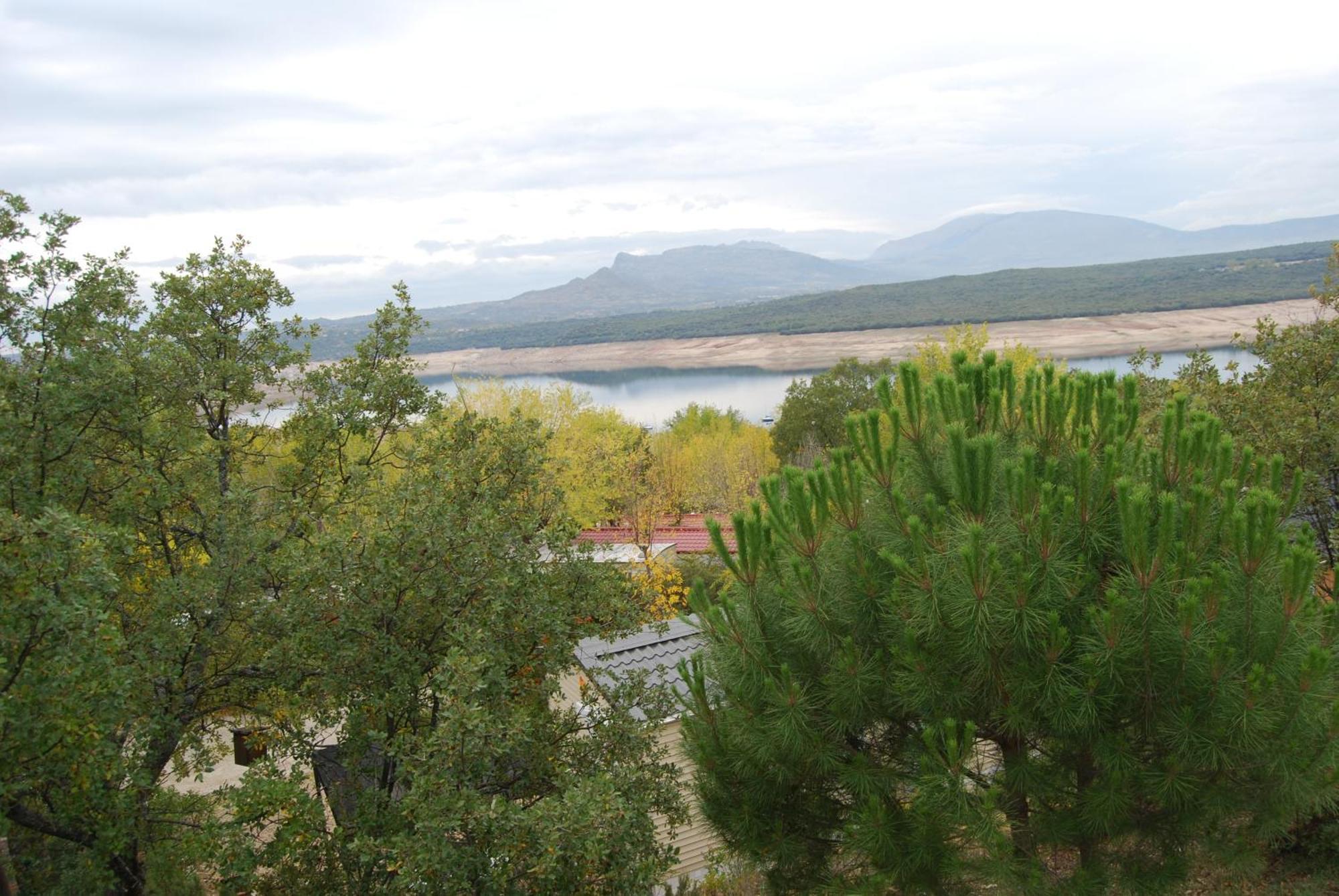 Camping De Cervera De Buitrago Exterior foto